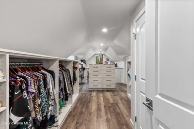 Property 26-8958 - Photo 26
