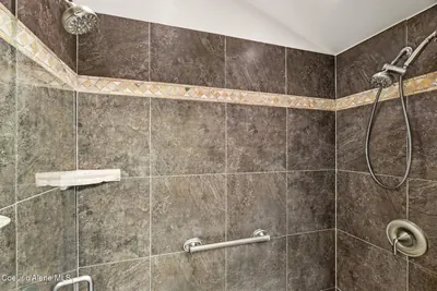 Property 26-8018 - Photo 14