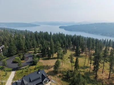 Property 26-8488 - Photo 2