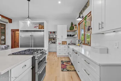 Property 26-10004 - Photo 15