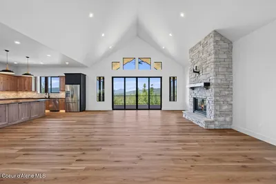 Property 26-9932 - Photo 10
