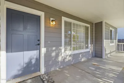 Property 26-10104 - Photo 2