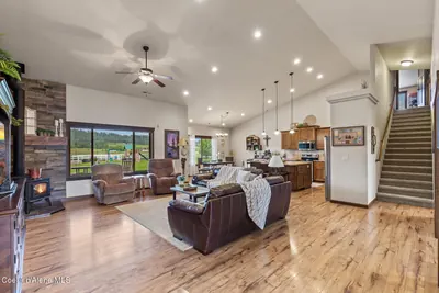 Property 26-9779 - Photo 5