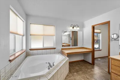 Property 26-10287 - Photo 17