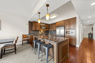 Property 26-1649 - Photo 5