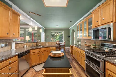 Property 26-10348 - Photo 17