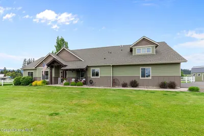 Property 26-9779 - Photo 2