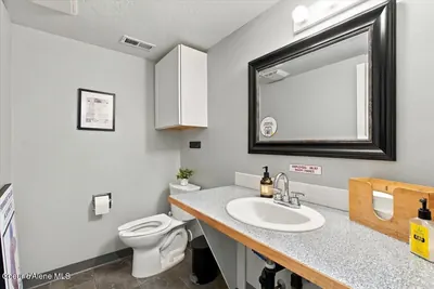 Property 26-10109 - Photo 8