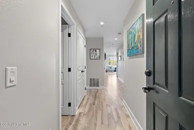 Property 26-4716 - Photo 2