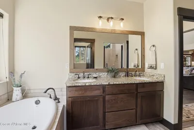 Property 26-4901 - Photo 16