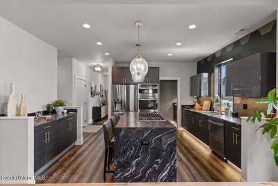 Property 26-10518 - Photo 17