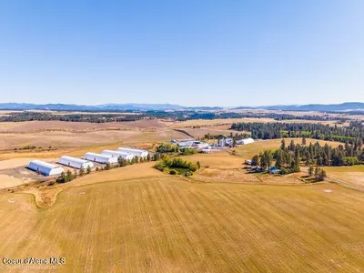 Property 26-9913 - Photo 68