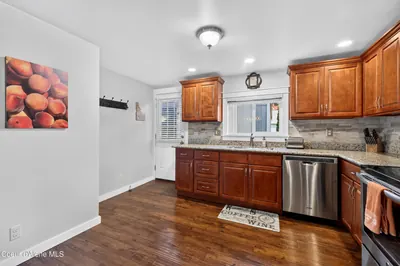 Property 26-10477 - Photo 19
