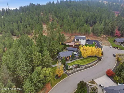 Property 26-8596 - Photo 48