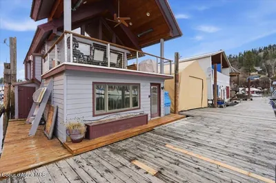 Property 26-1734 - Photo 2