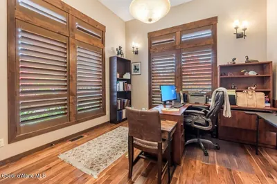 Property 26-10547 - Photo 14