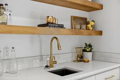 Property 26-10413 - Photo 24