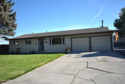 Property 26-10572 - Photo 1