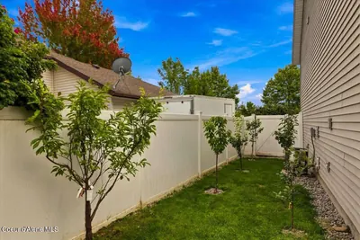 Property 26-8521 - Photo 35