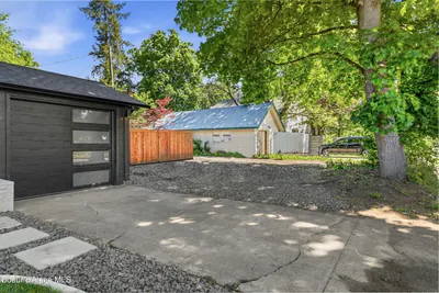 Property 26-10018 - Photo 43