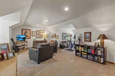 Property 26-9942 - Photo 25