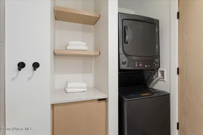 Property 26-8181 - Photo 26