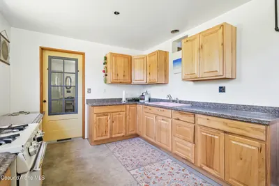 Property 25-7747 - Photo 3