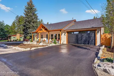 Property 26-9730 - Photo 2