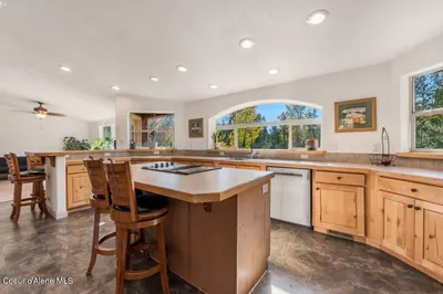 Property 26-10063 - Photo 12