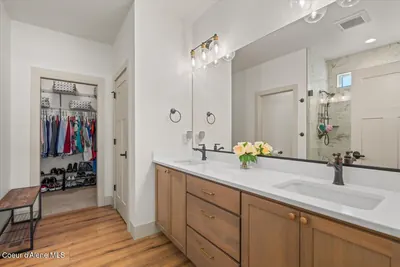 Property 26-10334 - Photo 17