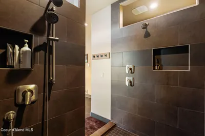 Property 26-8693 - Photo 36