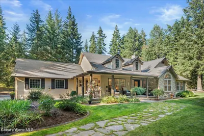 Property 26-9240 - Photo 43