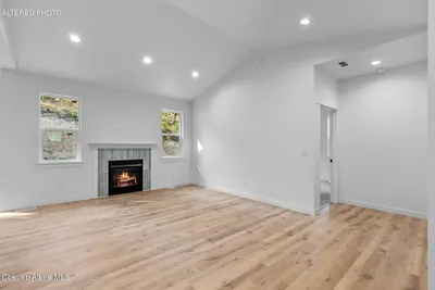 Property 26-8463 - Photo 6