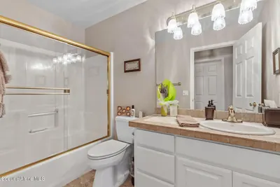 Property 26-9326 - Photo 35