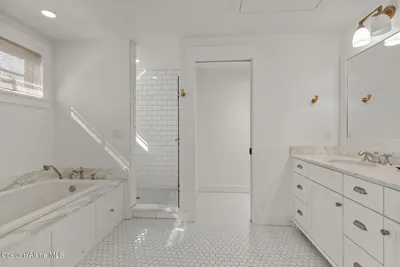 Property 26-8731 - Photo 31