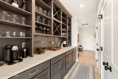 Property 26-8168 - Photo 27