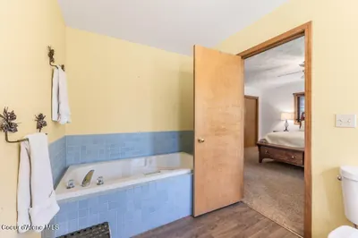 Property 26-6877 - Photo 27
