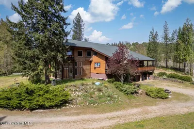 Property 26-4566 - Photo 2