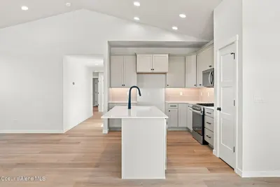 Property 26-10338 - Photo 15