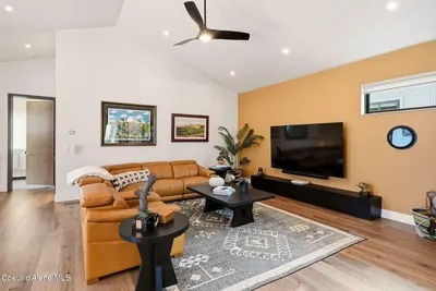 Property 26-7895 - Photo 25