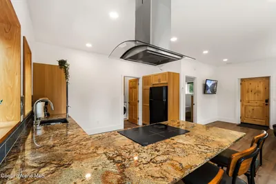 Property 26-8145 - Photo 8