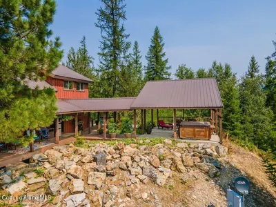 Property 26-8410 - Photo 81
