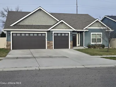 Property 25-11538 - Photo 2