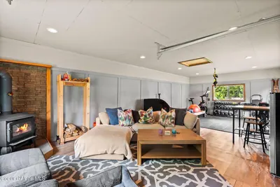 Property 26-8231 - Photo 3