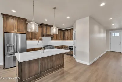 Property 26-8279 - Photo 5