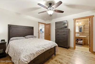 Property 26-9298 - Photo 26