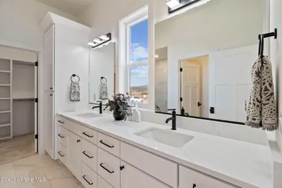 Property 26-3594 - Photo 23