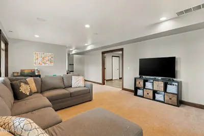 Property 26-10573 - Photo 37